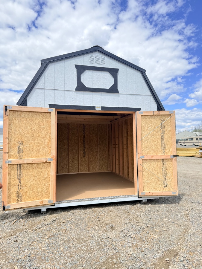 LOFTED BARN 7’ WALLS